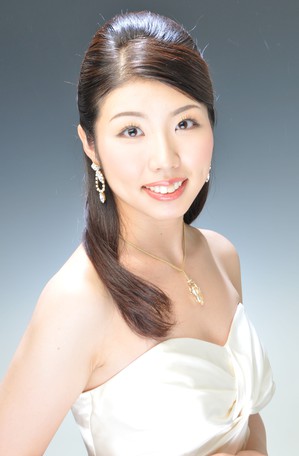 Foto Tomoyo Umemura (1).jpgのサムネール画像